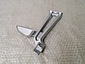 Yamaha YZF-R125 MT-125 2014-2019 Right Rear Footrest Hanger Bracket 5D7F742L21 - Picture 1 of 10