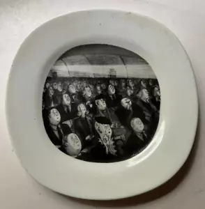 Chas ADDAMS FAMILY 6" Plate UNCLE FESTER LAUGHING At A HORROR MOVIE - Picture 1 of 2