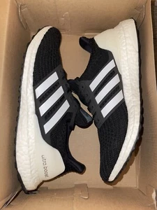 Adidas Ultraboost 4.0 ""Mostra le tue strisce"" taglia 8 AQ0062 - spedizione lo stesso giorno! - Foto 1 di 6