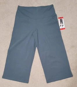Tuff Athletics Women's Vida Capri Pants Green (Balsam) Size Medium New - Picture 1 of 7