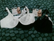 2 New M And S Bras 42 C Black White Underwired Plunge Smoothing Lace