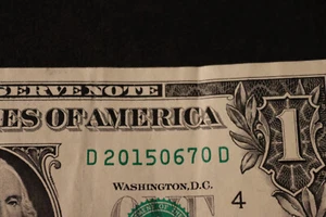 ONE DOLLAR FANCY BIRTHDAY/ANNIVERSARY NOTE [JUNE 7, 2015]  SN # D 20150670 D - Picture 1 of 3