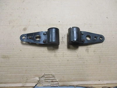 Оригинальные крепления фар 1971 Kawasaki F6 125 (комплект 2) - Изображение 1 из 3