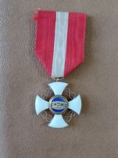 Italian order of the crown 5th Class WW1 Medal  40MM High Withe  Enamel