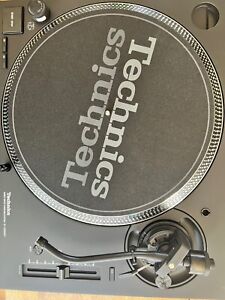 Technics Professional Turn Table LP Player  SL-1200MK7