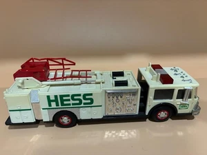 Luces de camión de bomberos de juguete HESS 1989 de colección funcionan sin sonido escalera rota - Imagen 1 de 12