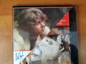 Die Rolling Stones: Eine CD-Sammlerbox mit Broschüre, Magazin & signiertem Foto - Bild 1 von 7