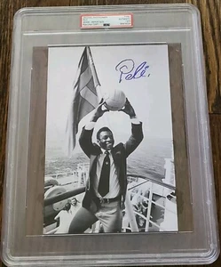 Pele 1975 Wire Photo PSA/DNA Type 1 PERSONAL Autographed Signed ⚽⚽ 🇧🇷 - Picture 1 of 5