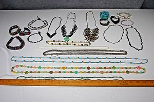Handmade Necklaces Chokers and Bracelets Assorted 21 Piece Lot   S5346 - Picture 1 of 12
