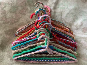 31 Vintage Crocheted Handmade Yarn Knit Wire Coat Hangers Lot of Granny Colorful - Picture 1 of 7