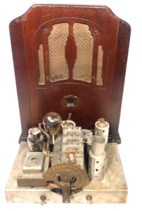 DETROLA 1933 LÁPIDA de colección solo pieza: chasis RCA de 5 tubos sin probar - Imagen 1 de 9