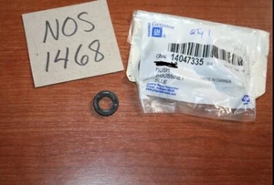 NOS GM Vent Window Latch Bushing L RH RR 88-00 C/K 1500 2500 3500 95-05 Blazer D - Picture 1 of 2