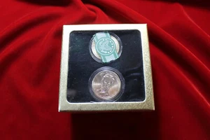 2010-P LINCOLN PRESIDENTIAL DOLLAR COINS, ROLL OF 12 AND SINGLE COIN IN AIR-TITE - Picture 1 of 4