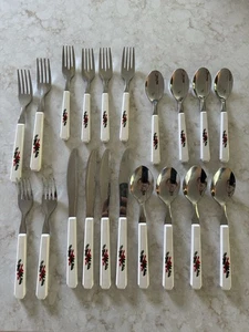 Pfaltzgraff Christmas Heritage 20 teiliges Besteck Service mit 4 Gabel Löffel Messer - Bild 1 von 11