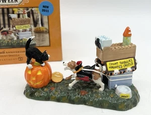 Dept 56 Count Dogula #4020239 Halloween cane e gatto villaggio di neve 2011 ritirato raro - Foto 1 di 7