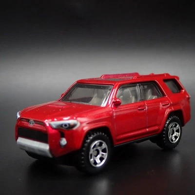 2010-2024 TOYOTA 4RUNNER SUV 1/64 Scala da Collezione Diorama Modellino Camion - Immagine 1 di 4