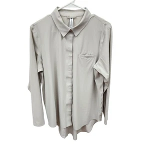 Athleta Urbanite Button Down Shirt Size Medium Gray - Picture 1 of 6