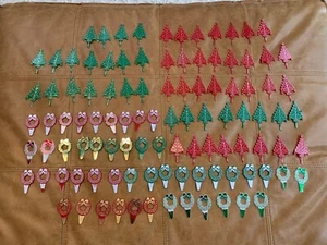 Vintage Hard Plastic Christmas Toppers Cupcake Picks 104 Tree Wreaths Lot - Picture 1 of 10