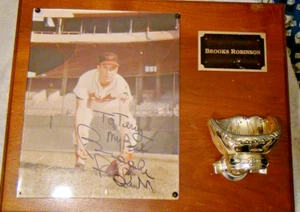 Brooks Robinson Signed, To Terry, Baltimore Orioles 8x10 Photo Gold Glove Plaque - Picture 1 of 21