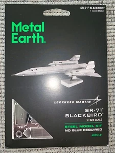 Metal Earth Militär SR-71 Amsel 3D Laser geschnitten Stahl Modellbausatz + kostenloser Versand - Bild 1 von 2