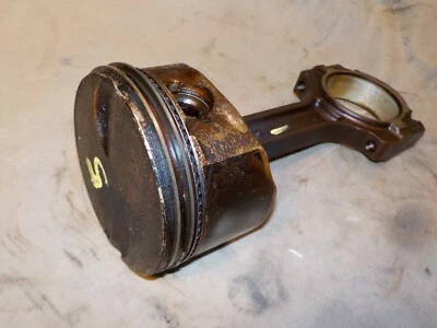 10 11 12 13 Chevy Silverado 1500 5.3 LC9 option piston and connecting rod - Image 1 of 3