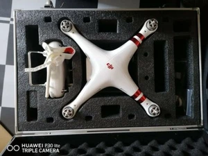 DJI Phantom 3 Standard mit RC Remote OHNE Kamera OHNE Koffer OHNE Akku 2 - Bild 1 von 1