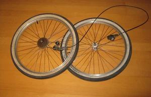 Fahrradzubehör, Alu- Vordere/Hintere Fahrradfelge 6-Gang 26 Zoll, gebraucht - Bild 1 von 7