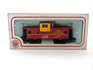 HO Bachmann Santa Fe Full Vision Caboose Old New Stock Low Ship Shop Worn Box - Picture 1 of 7