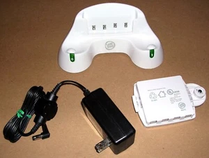 LEAPFROG LEAPSTER EXPLORER BATTERY NTHC82H00 4.8V 1800 MAH & CHARGING STATION - Picture 1 of 5
