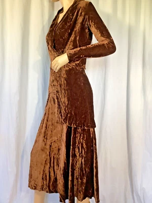 Vestido Art Deco Vintage Años 30 Drapeado 2 Piezas Peplum Top Falda Terciopelo Aplastado Marrón Foto 1 de 4
