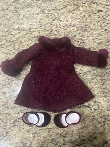 American Girl of Today 2001 Garnet Holiday Sparkle Dress & Velvet Shoes - Picture 1 of 18