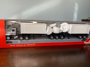 Herpa #6267 Mack CH603 Kabine mit B Zugcontainer Anhänger mit 2 20' Behälter 1:87 - Bild 1 von 1