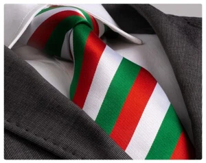 New Men's Designer Red Green & White Stripe Silk Tie - Picture 1 of 1