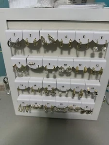 fashion jewelry lot Clearance Sale.  Earrings Only   About 200-300 Pcs  No Ret - Picture 1 of 6