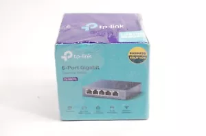 TP-LINK TL-SG105 5-Port 10/100/1000Mbps Desktop Gigabit - Picture 1 of 2