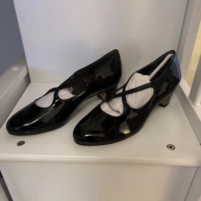 Zapatos de salón de negocios de cuero negro para dama de Trotters talla 7SS excepcionalmente limpios.  Foto 1 de 4