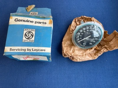 NOS Rover P6 3500 & 3500S Speedometer Series 2 1970 onwards (Rover # 563308) V8 - Image 1 of 4