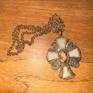 Vintage Miracle Pendant Necklace Scottish Celtic Cross Agate Styled Glass Signed - Picture 1 of 4