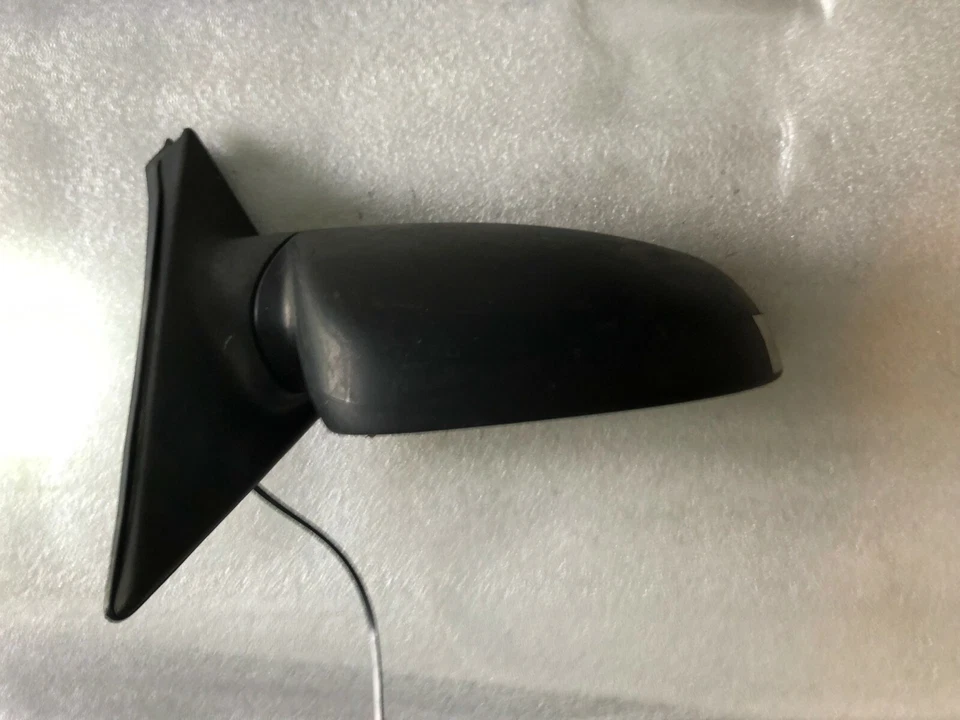 2002 HYUNDAI ACCENT PASSENGER Side RH Mirror Door Rear View Mirror (N-82) - Image 1 of 4