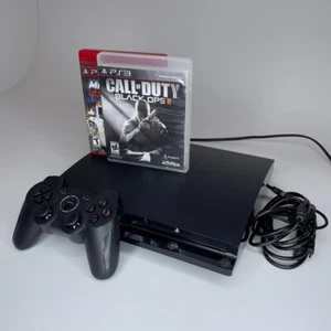 PAQUETE CONSOLA SONY PLAYSTATION 3 SLIM COD BLACK OPS II + MIDNIGHT CLUB - Imagen 1 de 10