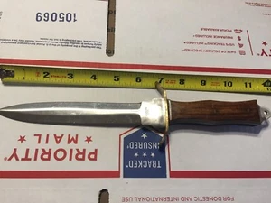 Medevil-Style Golden Stainless Steel Dagger Knife-Metal  - Picture 1 of 2