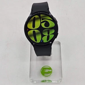 WiFi Only Samsung Galaxy Watch6 Aluminum Smartwatch SM-R945U - Photo 1 sur 6