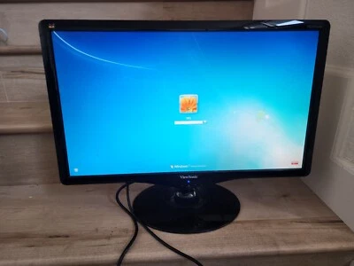 VIEWSONIC VA2431WM VS12996 24" WIDESCREEN LCD MONITOR - Image 1 of 4