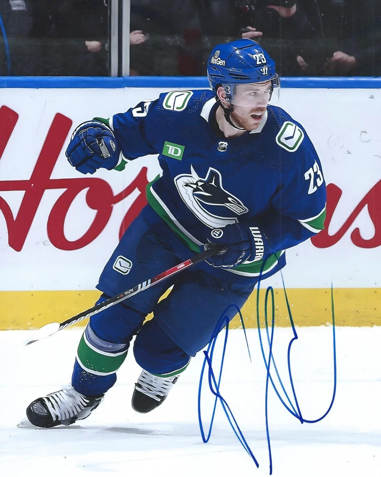 Foto firmada por Elias Lindholm de 8x10 Vancouver Canucks autografiada certificado de autenticidad Foto 1 de 1