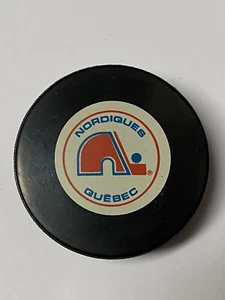 NORDIQUES QUEBEC INGLASCO VINTAGE CANADA NHL OFFICIAL GAME PUCK 1994 BETTMAN - Bild 1 von 5