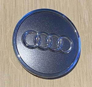 GENUINE SINGLE USED AUDI 60MM WHEEL CAP GREY SILVER 4W0601170 SUITS A4 A5 Q5 Q7 - Picture 1 of 4