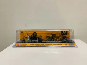 Semi Tractor Lowboy Trailer Cat DieCast Machines 1/87 By DieCast Masters 84414 - Picture 1 of 5