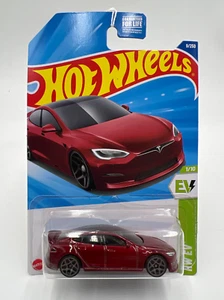 *EXTREMELY RARE* HOTWHEELS RED Tesla Model S - NEW - LAST ONE - Picture 1 of 1