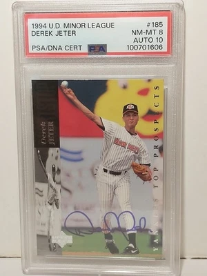Cubierta superior #185 Hornets Derek Jeter Yankees Hof 1994 PSA casi nuevo-como nuevo 8/ADN automático 10 Foto 1 de 2