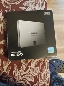 Samsung 840 EVO 250GB 2.5-Inch SATA III Internal SSD MZ-7TE250BW - Picture 1 of 7
